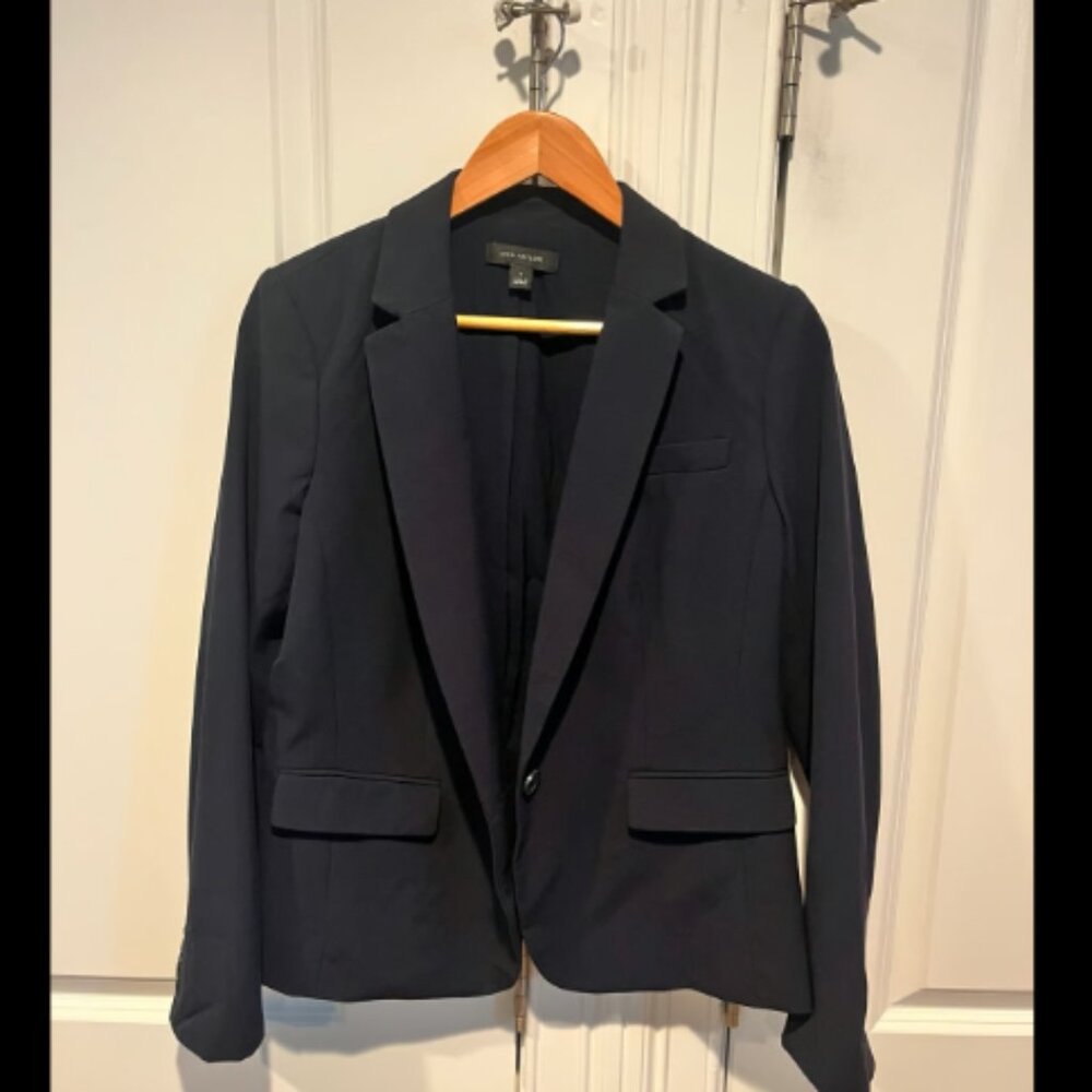 Ann Taylor - Notched One Button in Seasonless Stretch